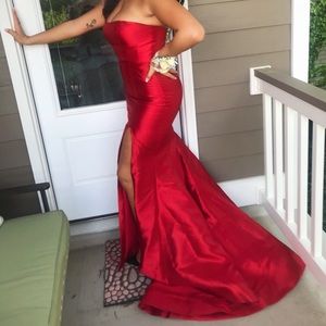Red Sherri Hill Prom Dress with Slit